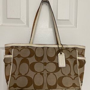 Coach shoulder purse